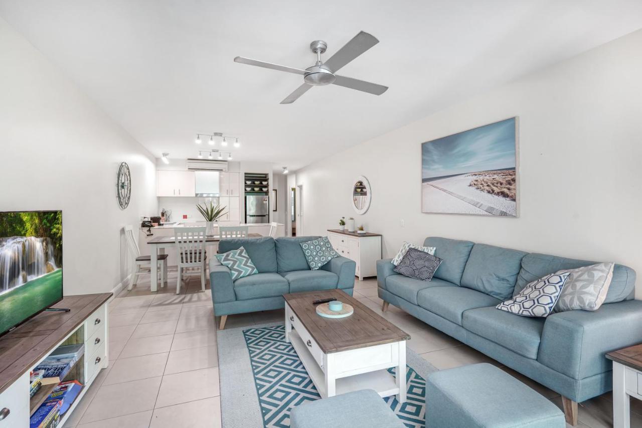 The Beach Club Premium Private Apartments Palm Cove Dış mekan fotoğraf