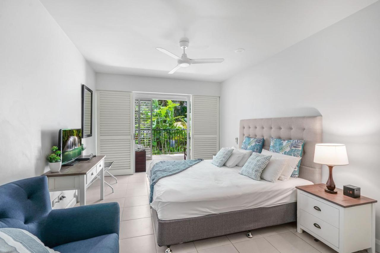 The Beach Club Premium Private Apartments Palm Cove Dış mekan fotoğraf