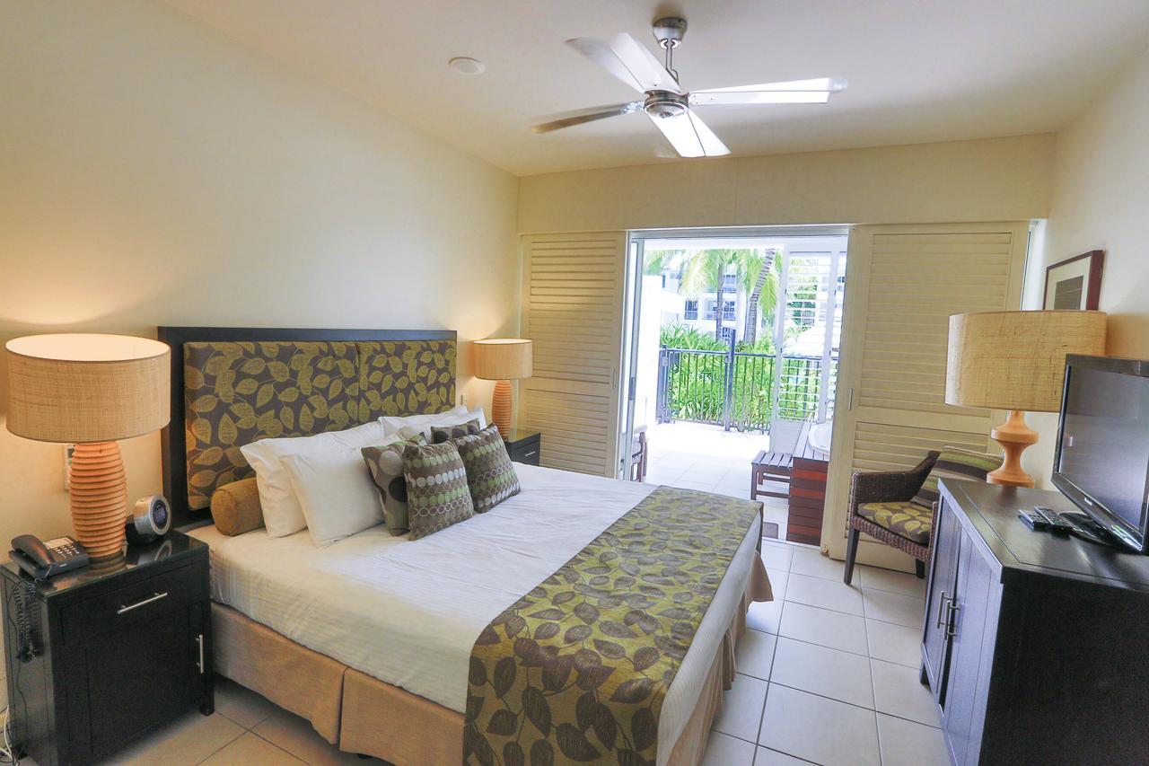 The Beach Club Premium Private Apartments Palm Cove Dış mekan fotoğraf