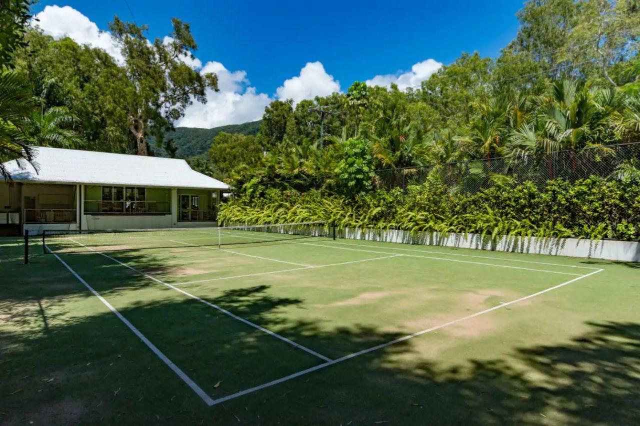 The Beach Club Premium Private Apartments Palm Cove Dış mekan fotoğraf