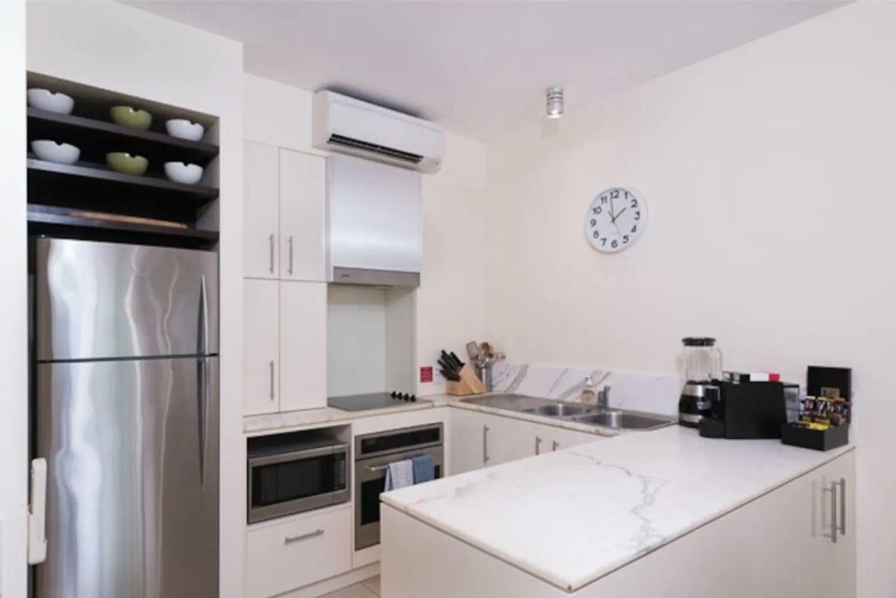 The Beach Club Premium Private Apartments Palm Cove Dış mekan fotoğraf